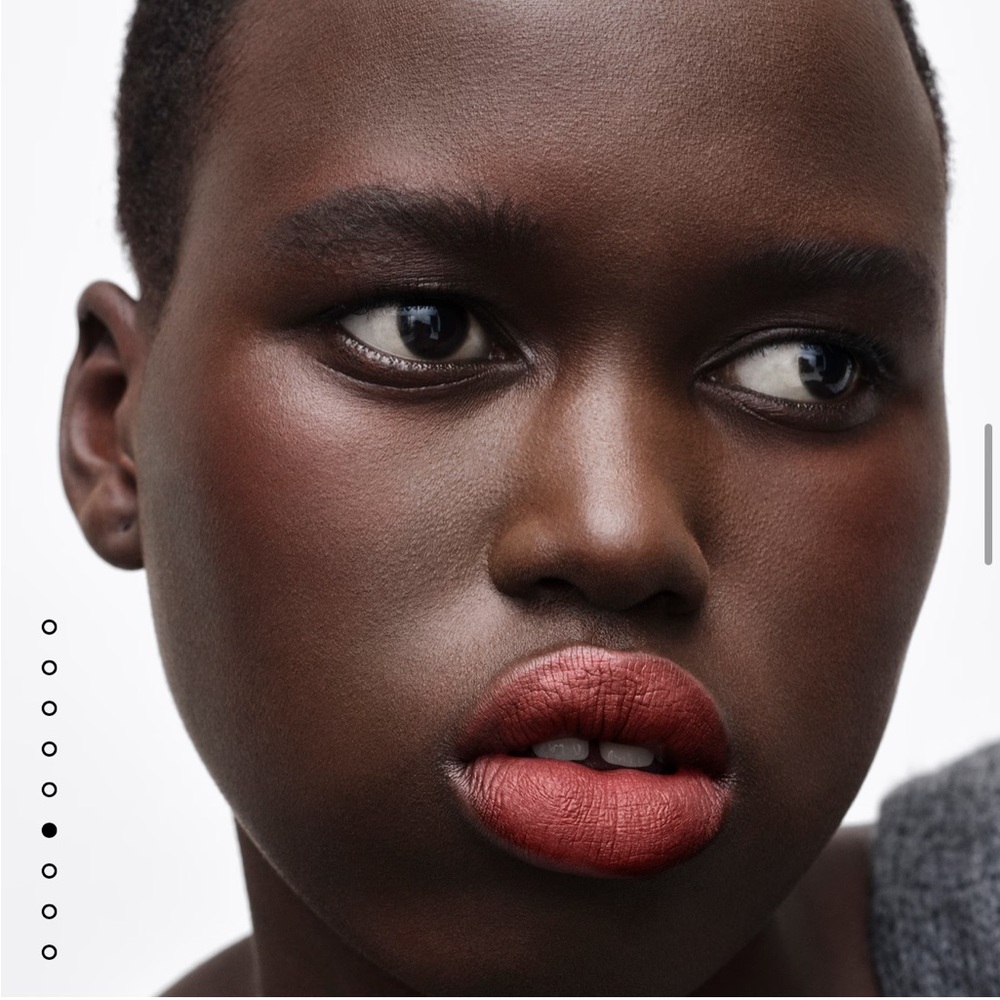 Prada Monochrome Soft Matte lipstick B106 - CARAMEL - Picture 8 of 15